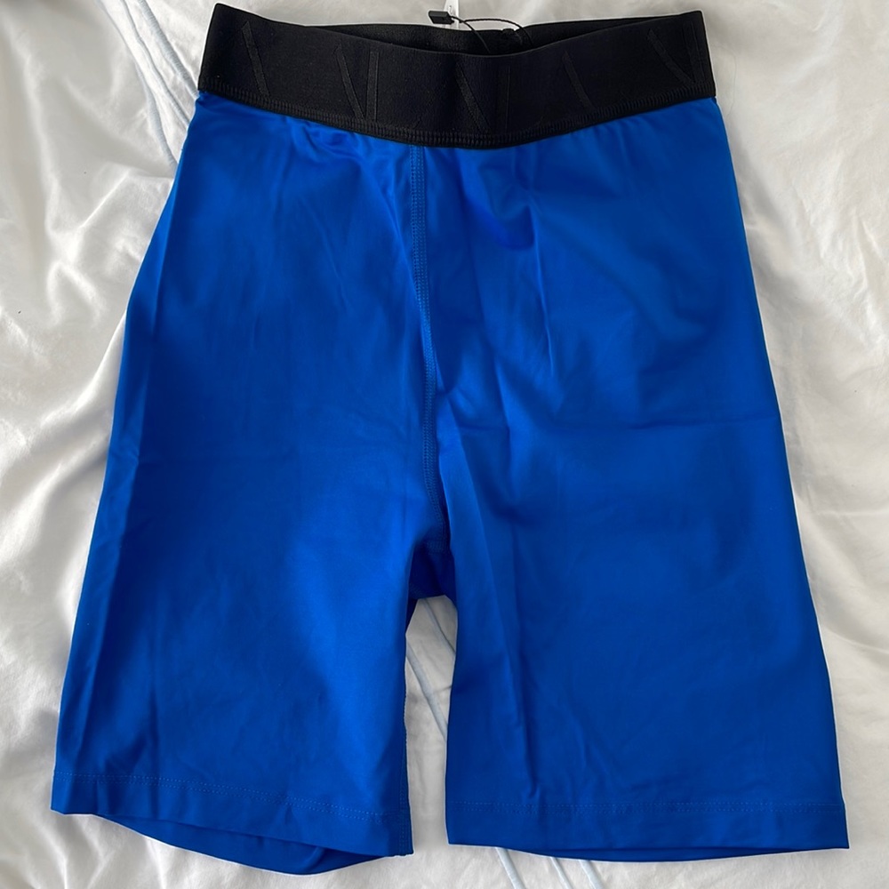 Alala, Small, Biker Shorts, stretchy/elastic, sweat wicking, never been worn